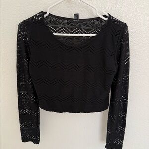 Black Crochet Long Sleeve Crop Top – Forever 21 (Size L)